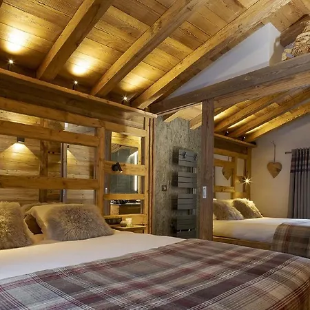 In With Sauna & Hot Tub