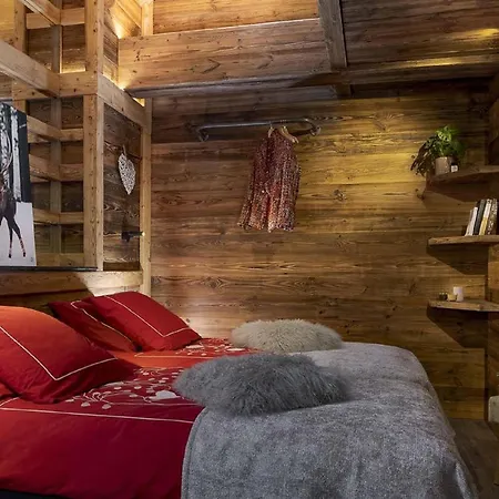 In With Sauna & Hot Tub