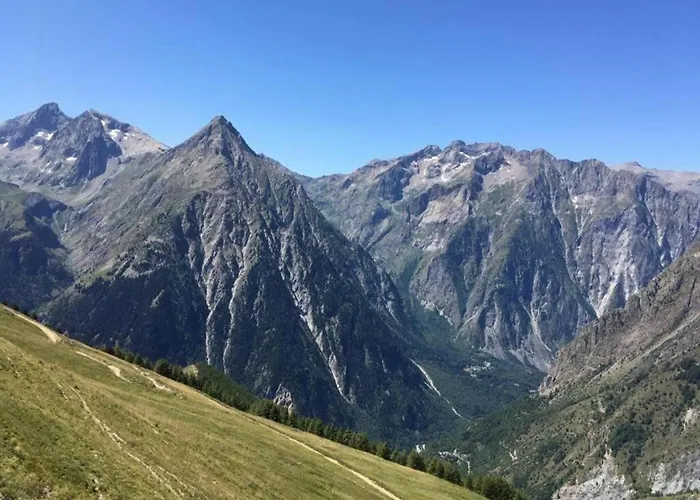 In With Sauna & Hot Tub *