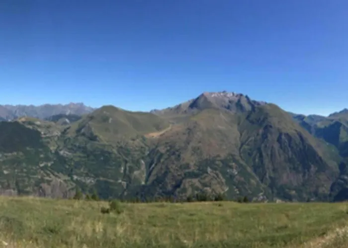 In With Sauna & Hot Tub Domek alpejski Les Deux Alpes